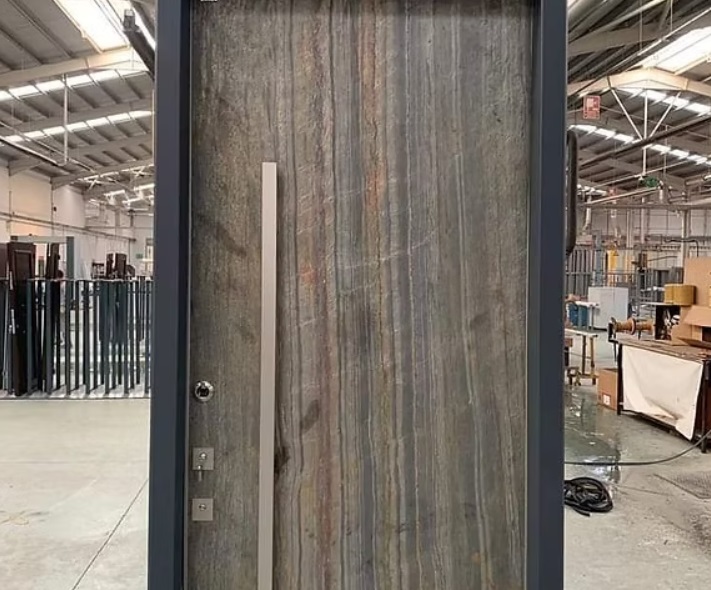 drzwi-kamienna-okladzina-kamien-ozdobny-forest-fire-hubstar