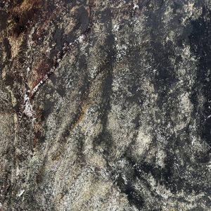 kamien w rolce podswietlany